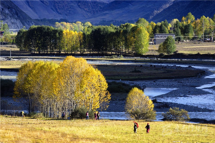 美麗康巴處處景