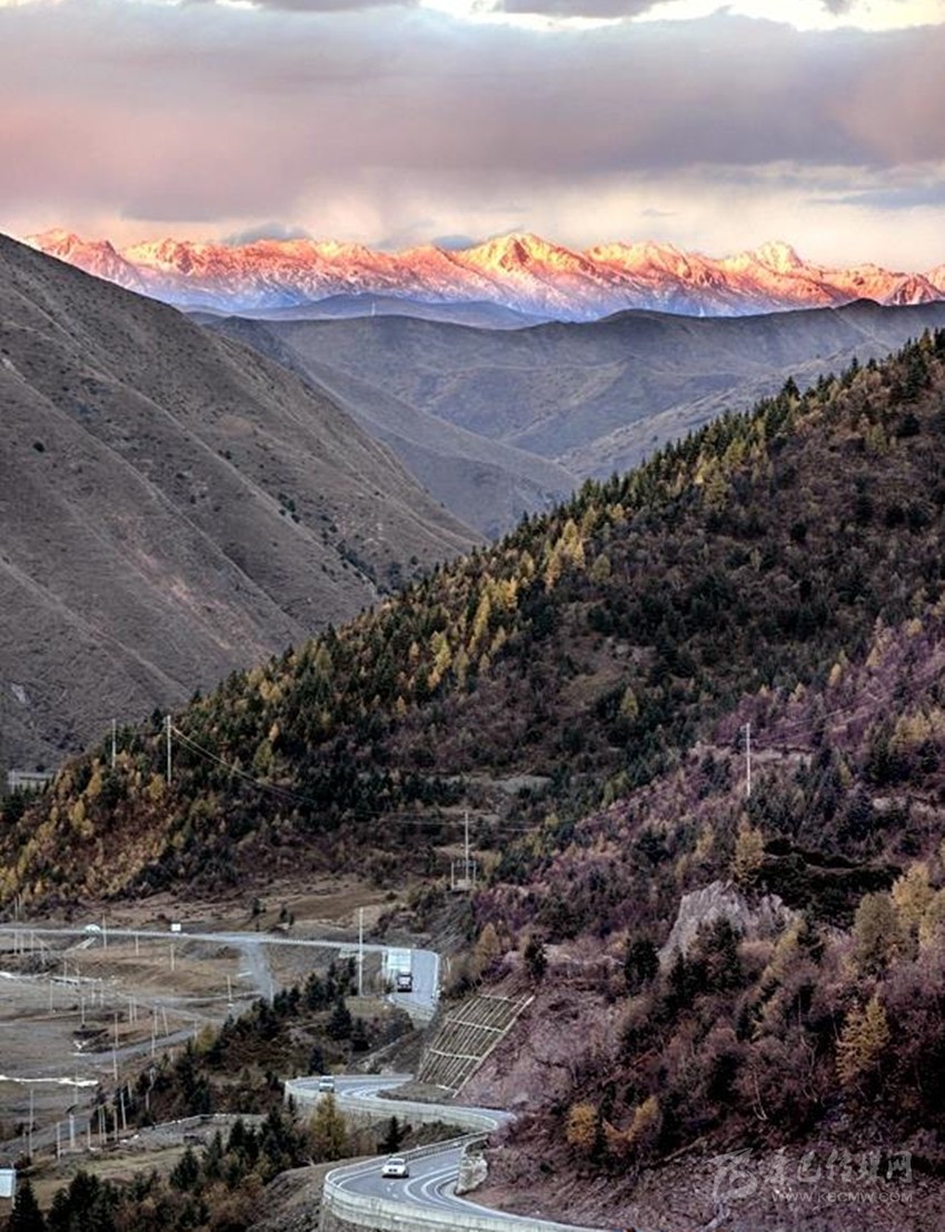 公路都這么美，你在川西高原到底錯(cuò)過(guò)了多少風(fēng)景？